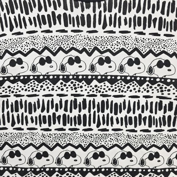 Peanuts Snoopy Shirt Mens Medium Black White All Over Print AOP Charlie Brown - Picture 3 of 7